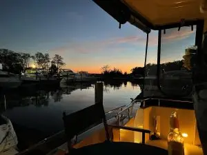 great_peconic_bay_marina_sunset_boat_jamesport